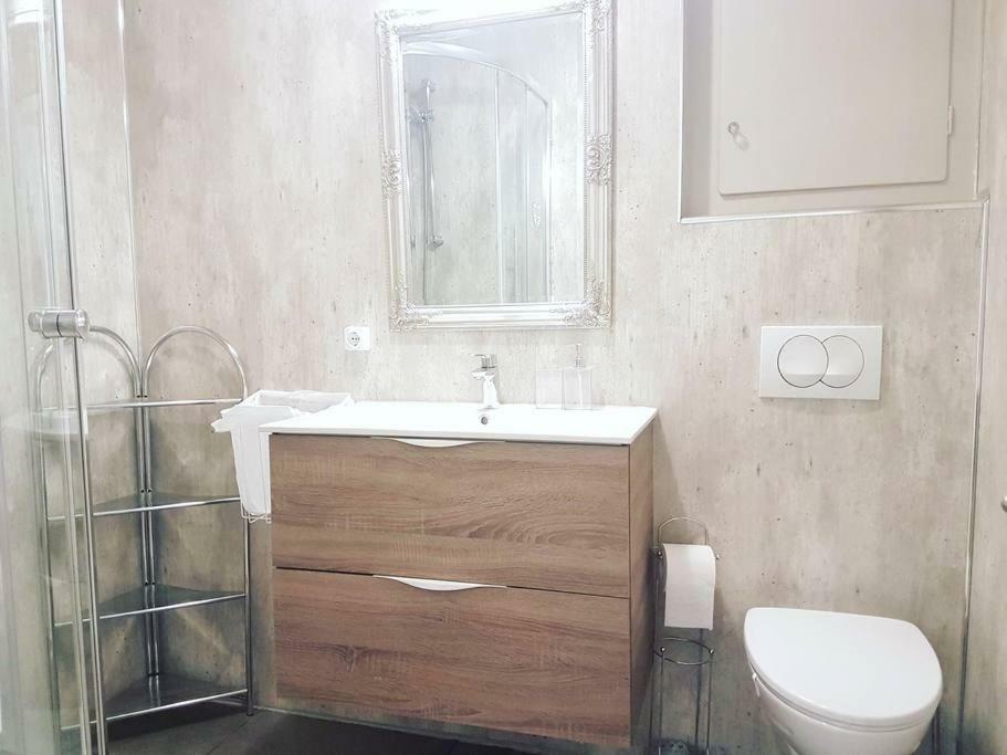 Akureyri Central Rooms Zewnętrze zdjęcie